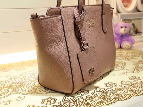 イチオシ★2015新作入荷【 グッチ 】グッチバッグスーパーコピー swing mini leather top handle bag 368827 CAO0G 5806